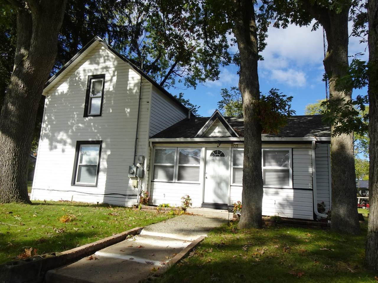 803 Washington Street - Photo 1
