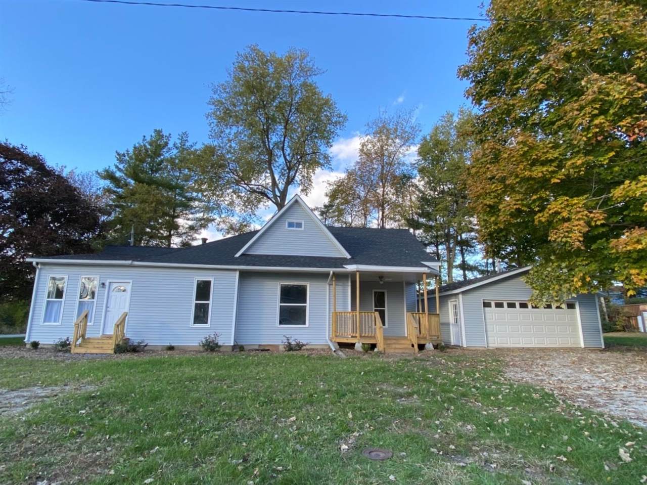 194 Crystal Lane - Photo 1