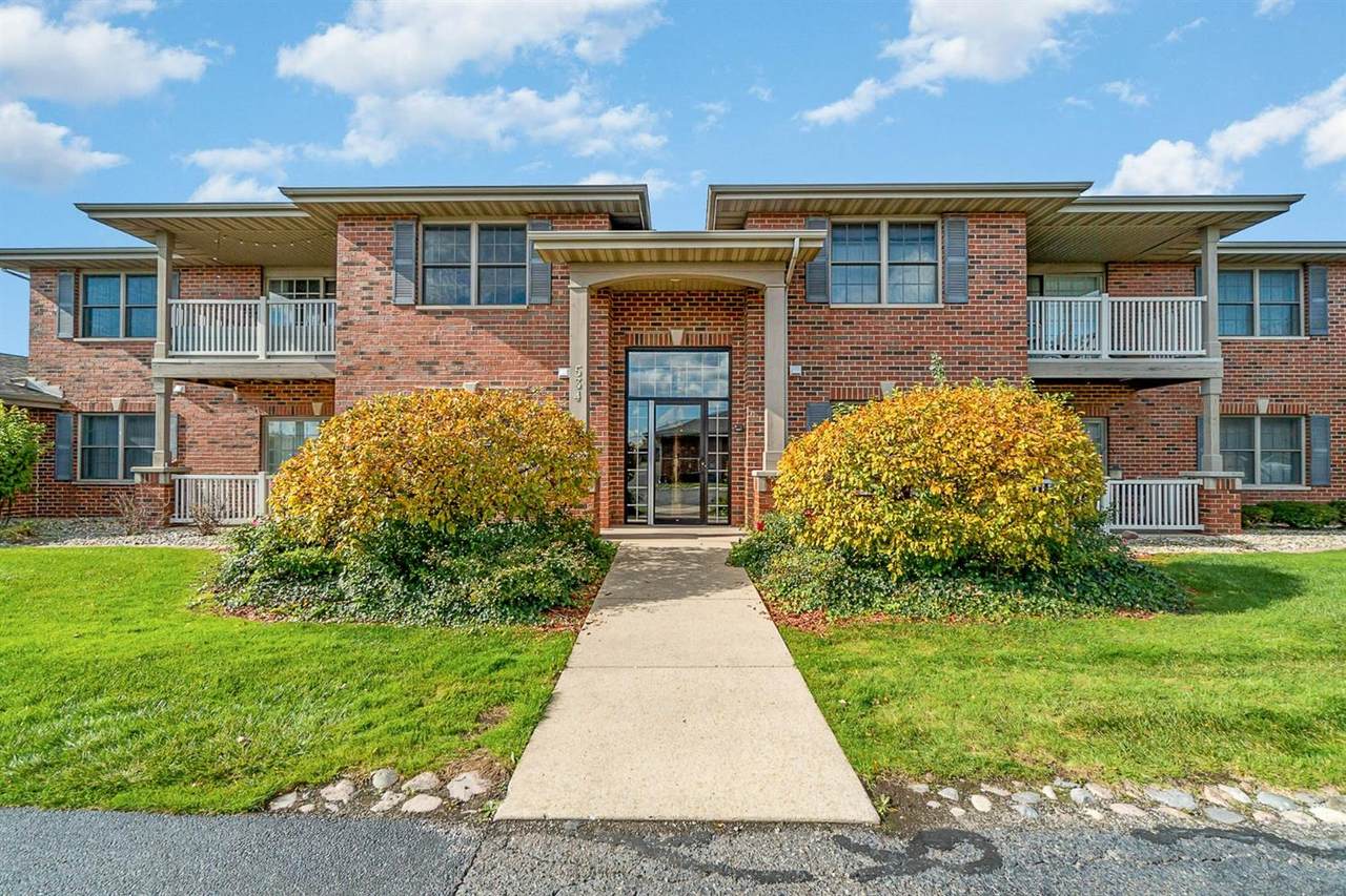 534 Cambridge Court - Photo 1