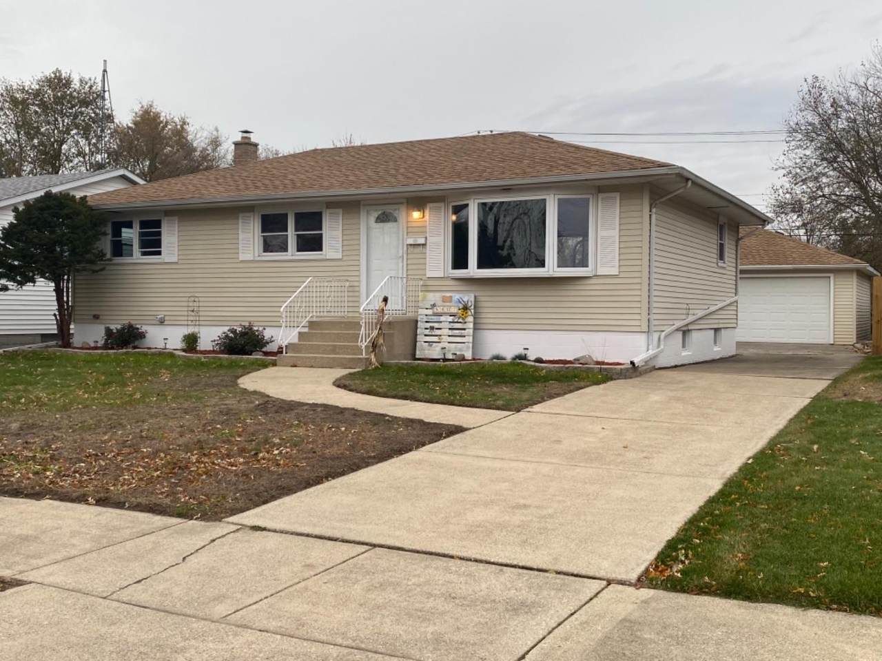 8407 Delaware Place - Photo 1