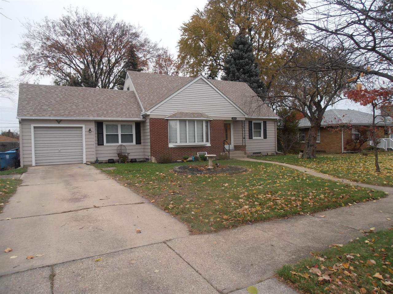 3035 Garfield Avenue - Photo 1