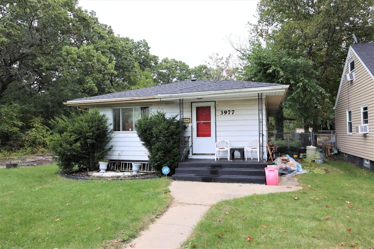 3977 Johnson Street - Photo 1