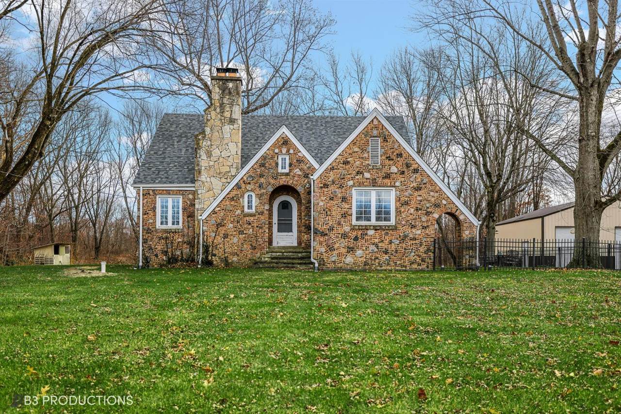 4938 Dunes Hwy - Photo 1