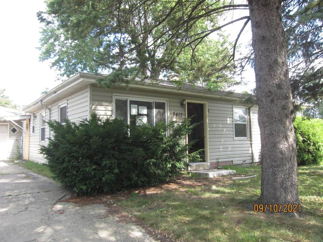 3407 Kenwood Street - Photo 1