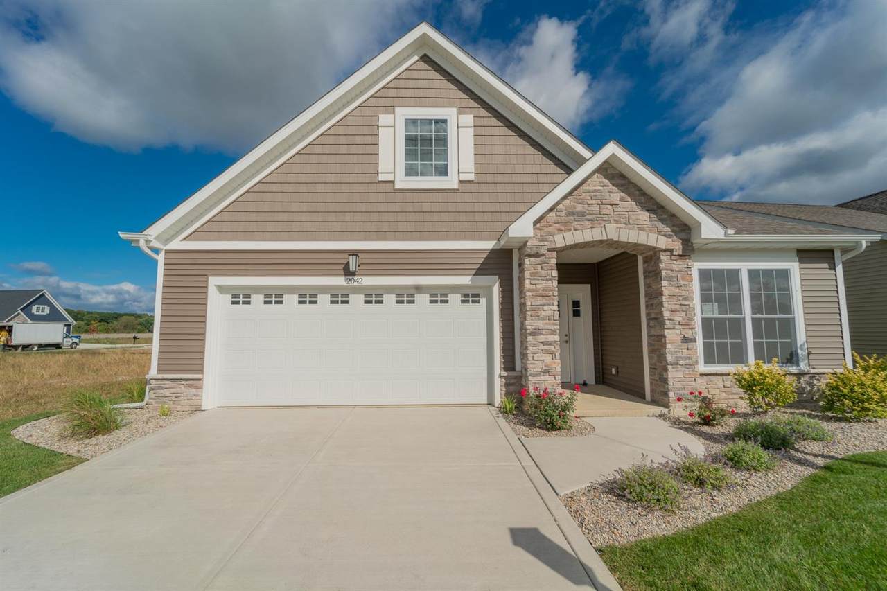 2105 Northwood Lane - Photo 1