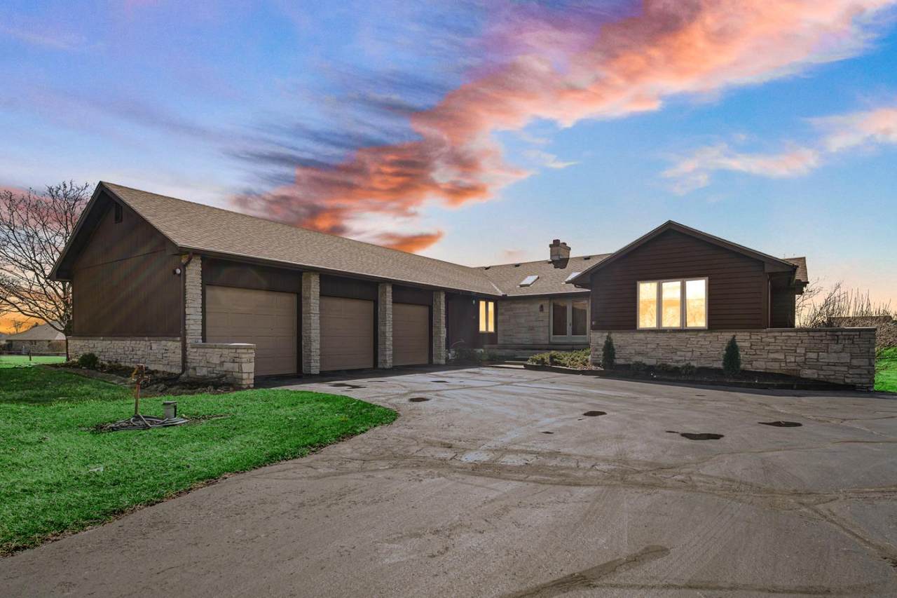 112 Leanna Lane - Photo 1