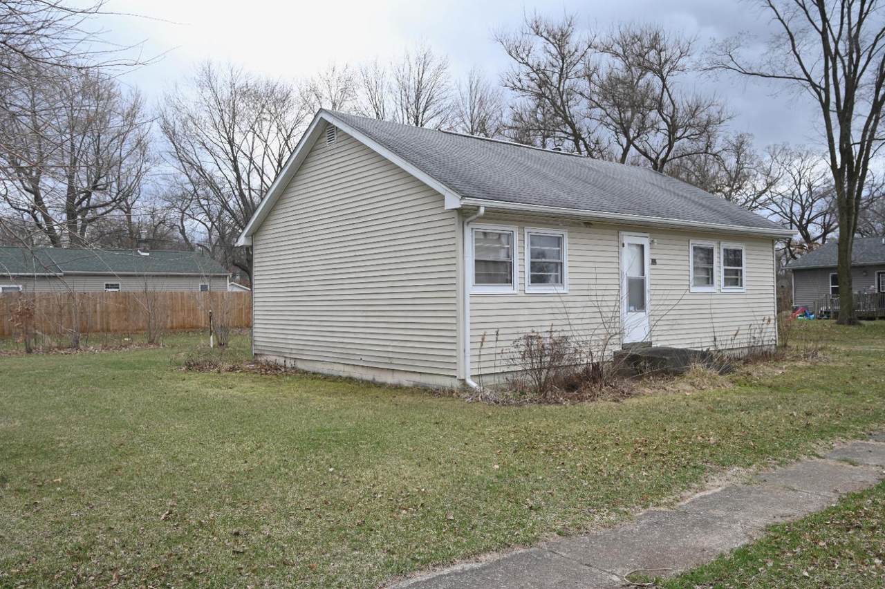 525 Evanston Road - Photo 1