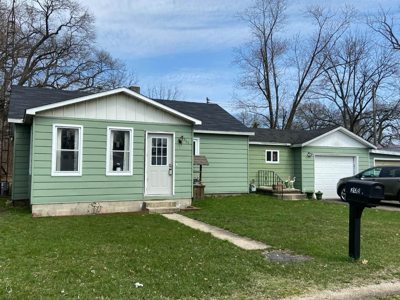 303 Danker Street - Photo 1