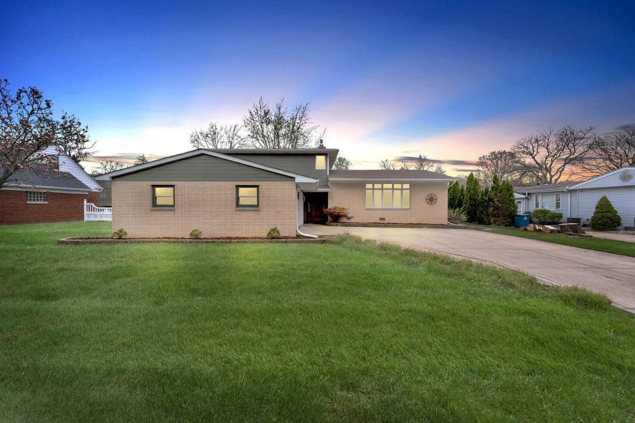 324 Rose Ellen Drive - Photo 1