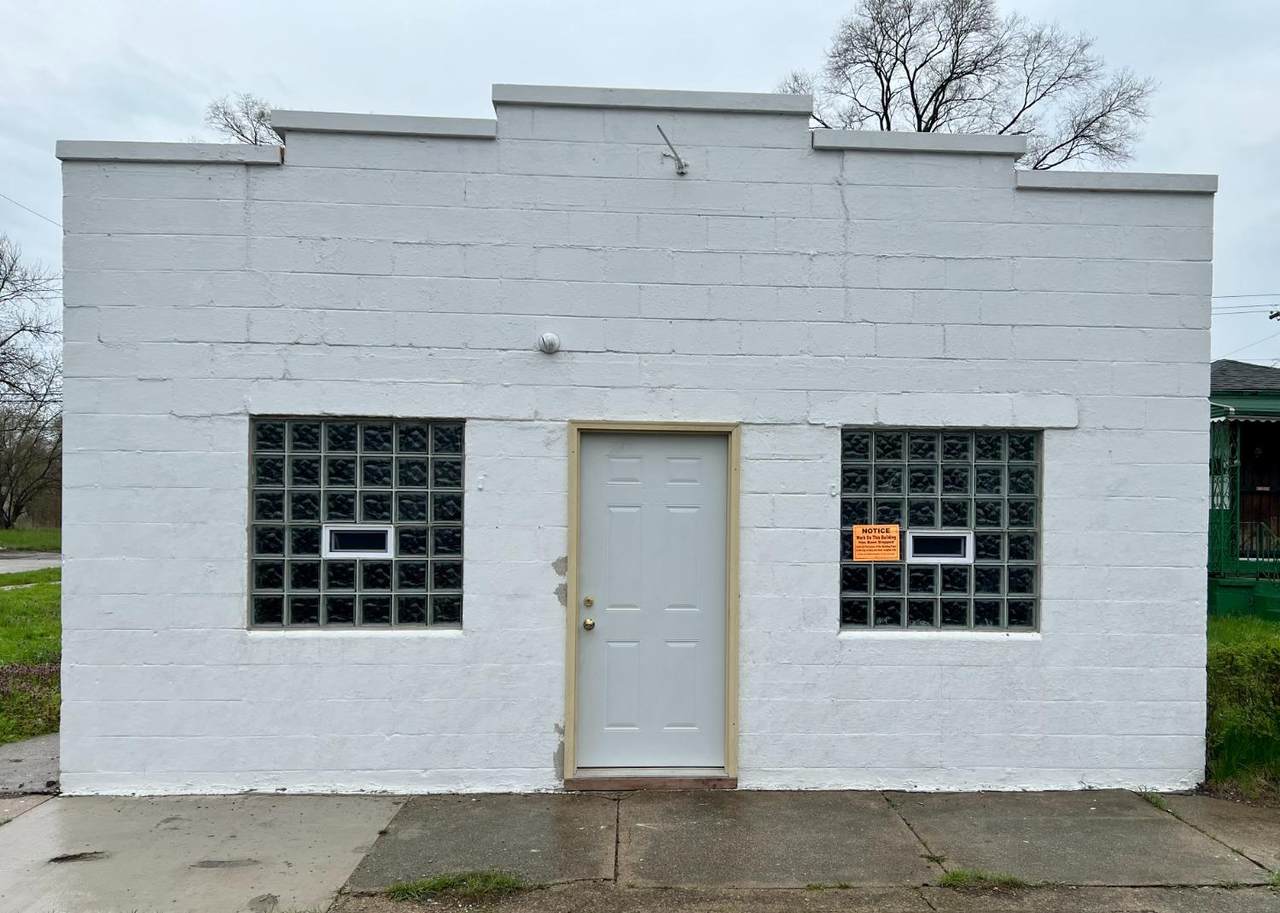 1033 25th Avenue - Photo 1