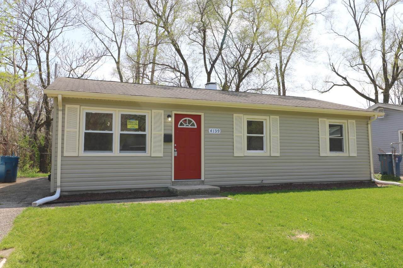 4139 19th Place - Photo 1