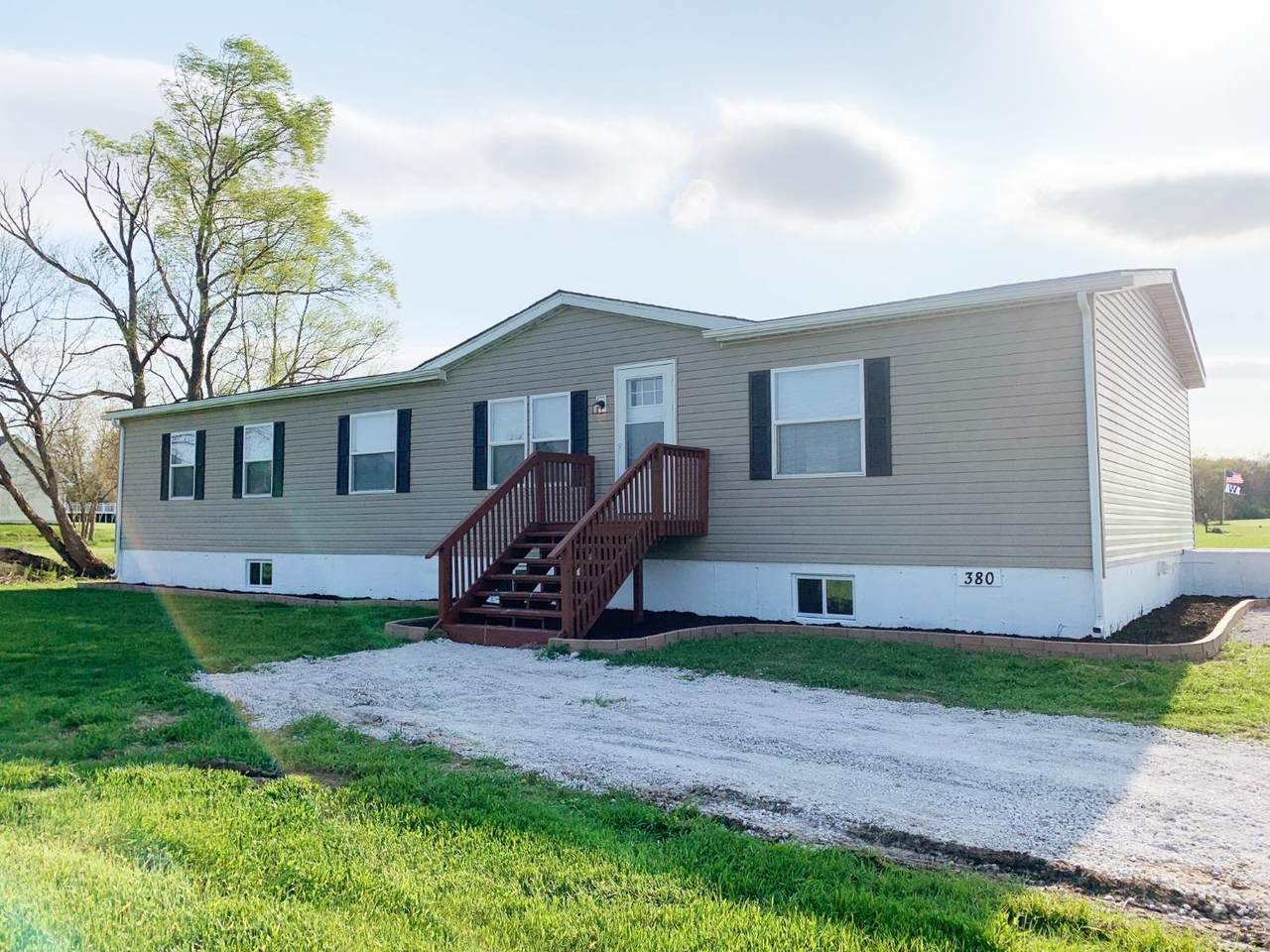 380 State Road 2 - Photo 1