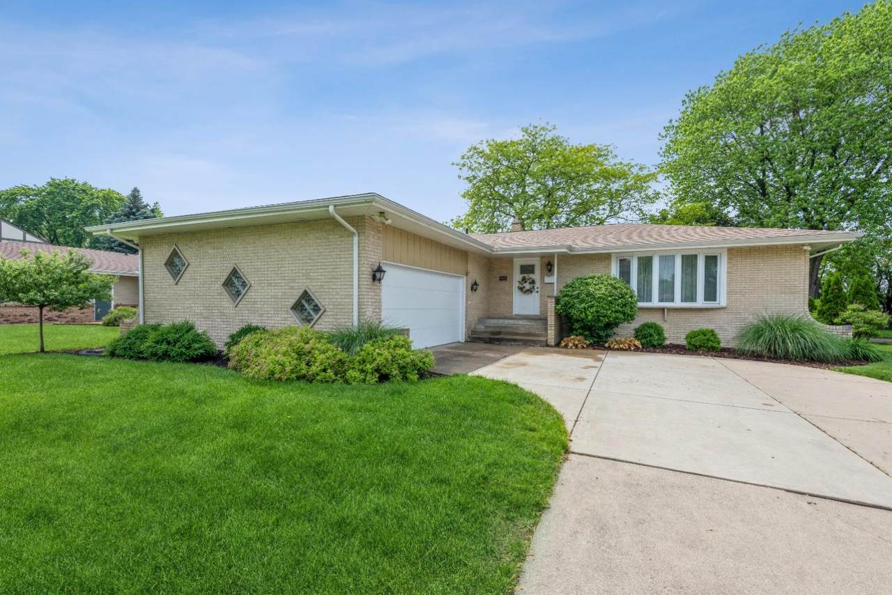 9418 Verbena Drive - Photo 1