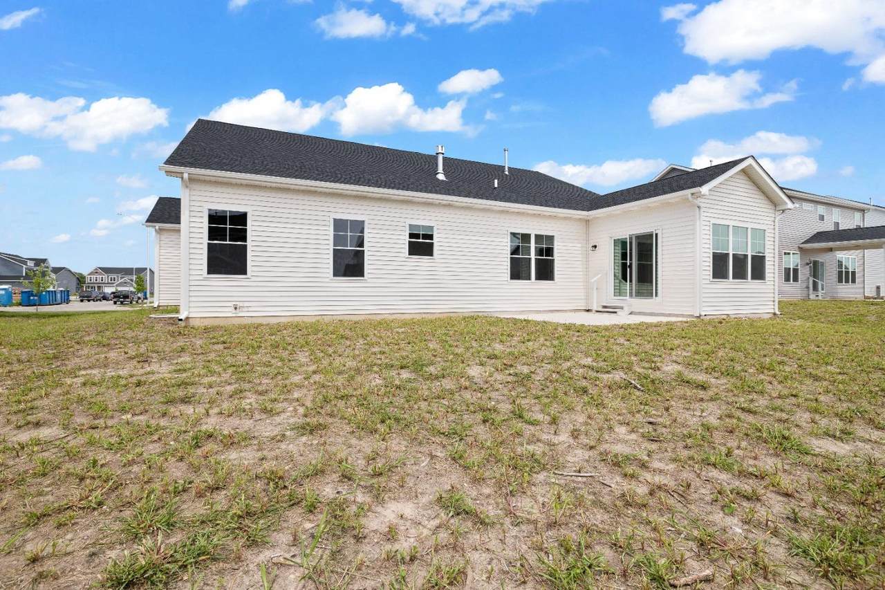 9827 Tradewind Place - Photo 1