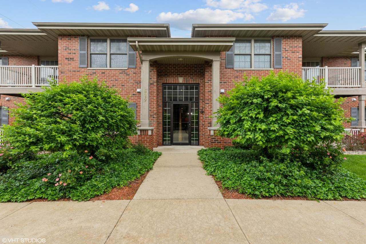 629 Cambridge Court - Photo 1