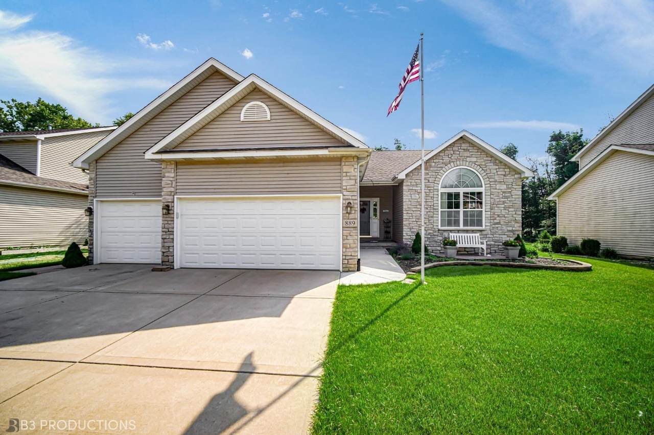 889 Dickens Lane - Photo 1