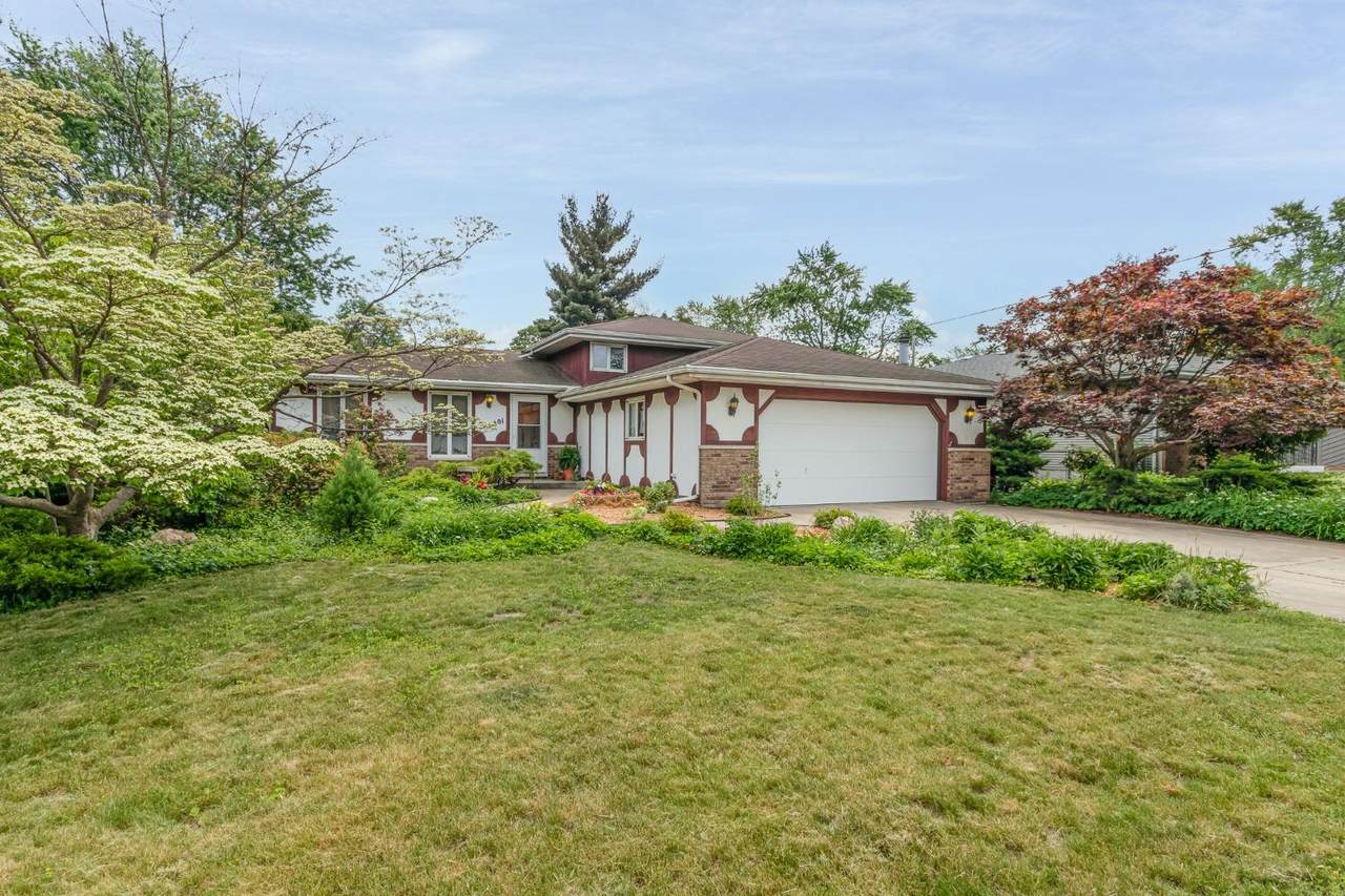 401 Wright Street - Photo 1