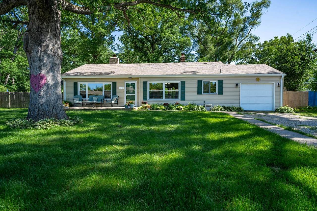 5715 Stone Avenue - Photo 1