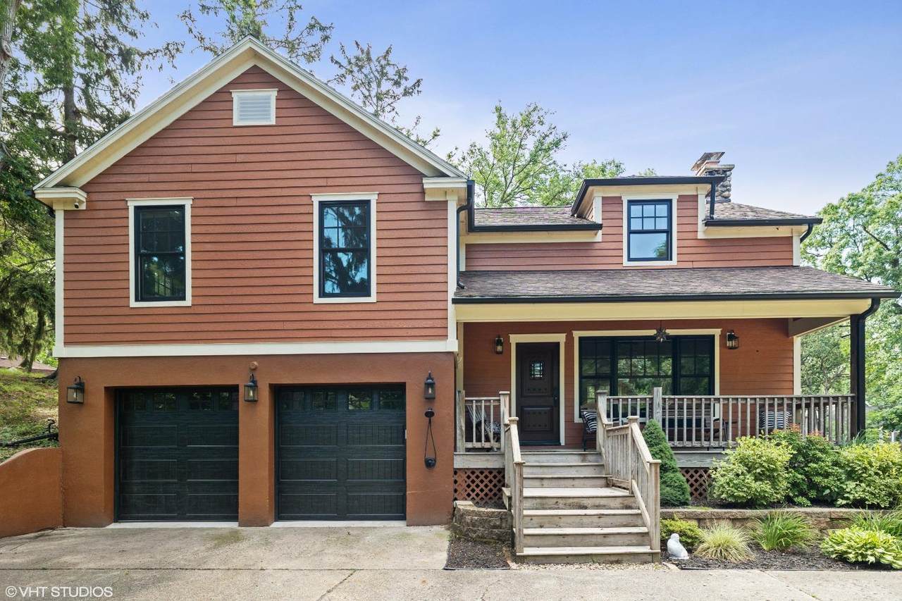 2946 Mount Clair Way - Photo 1