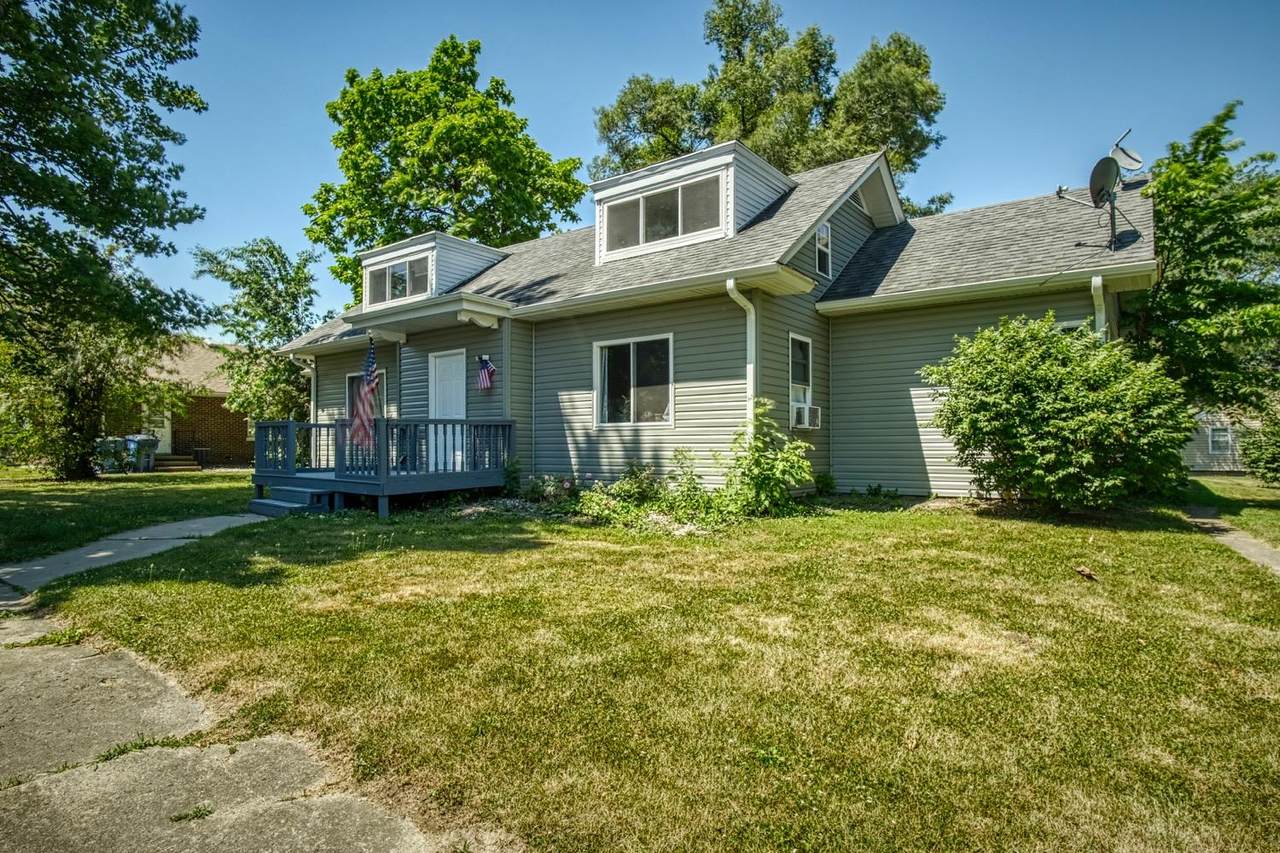 204 Adams Street - Photo 1