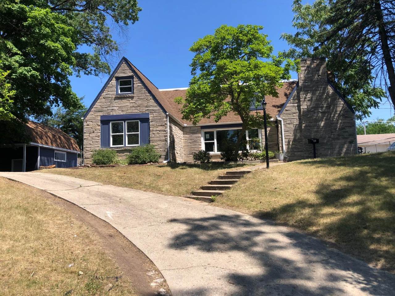 610 Homer Street - Photo 1