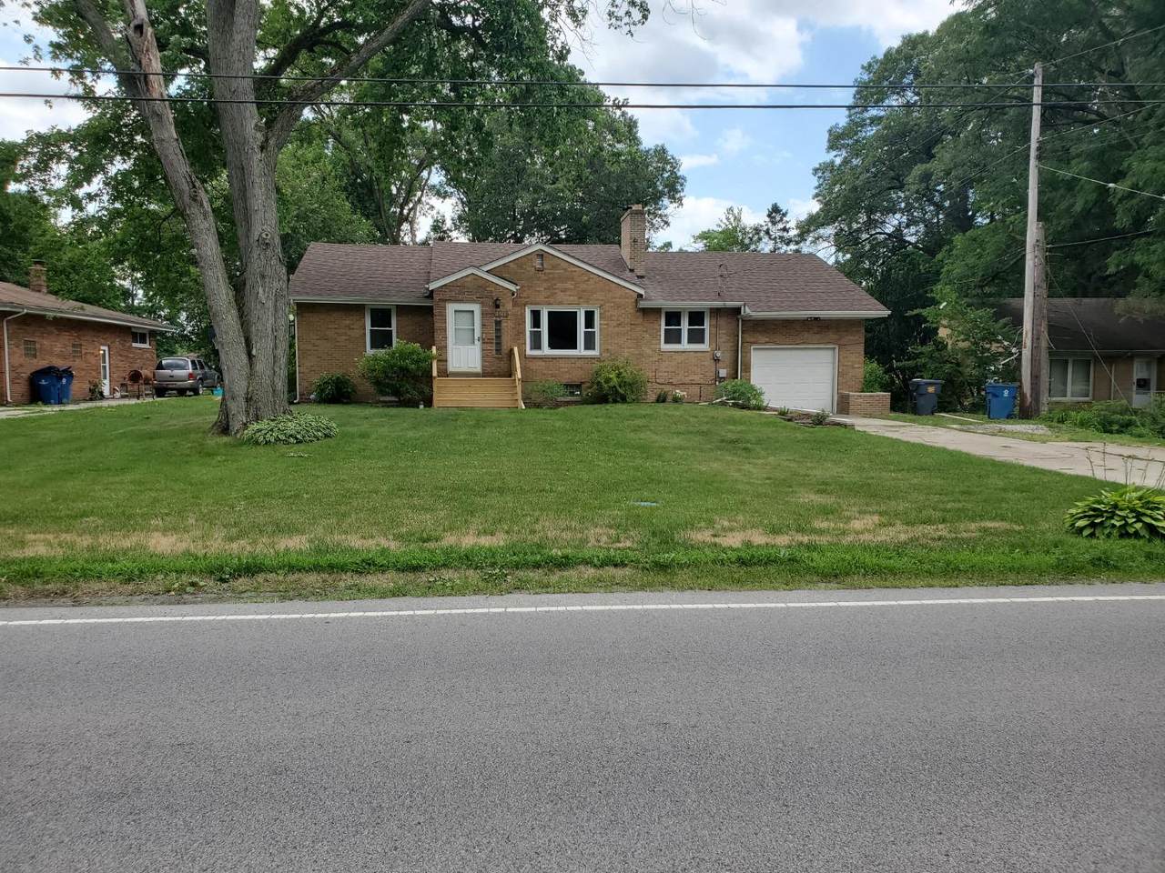 2145 41 Avenue - Photo 1