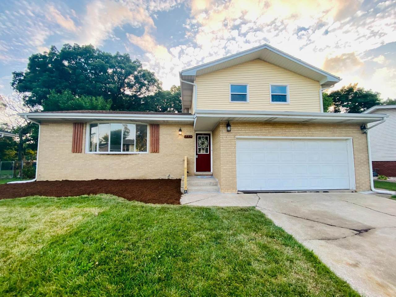 5440 Grant Street - Photo 1