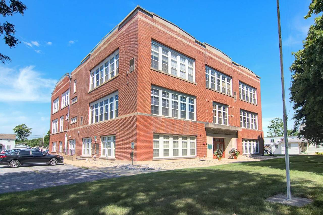 311 Court Street - Photo 1