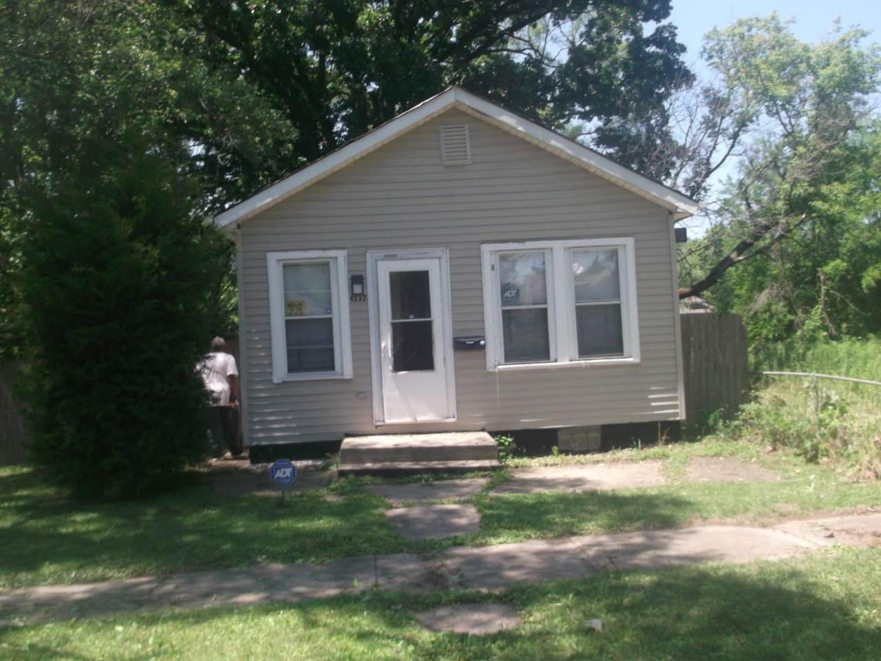 4532 Delaware Street - Photo 1