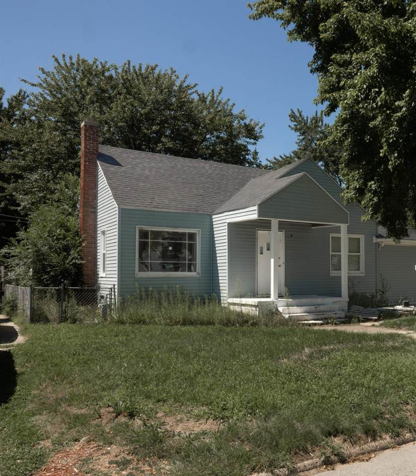 216 Woodland Avenue - Photo 1
