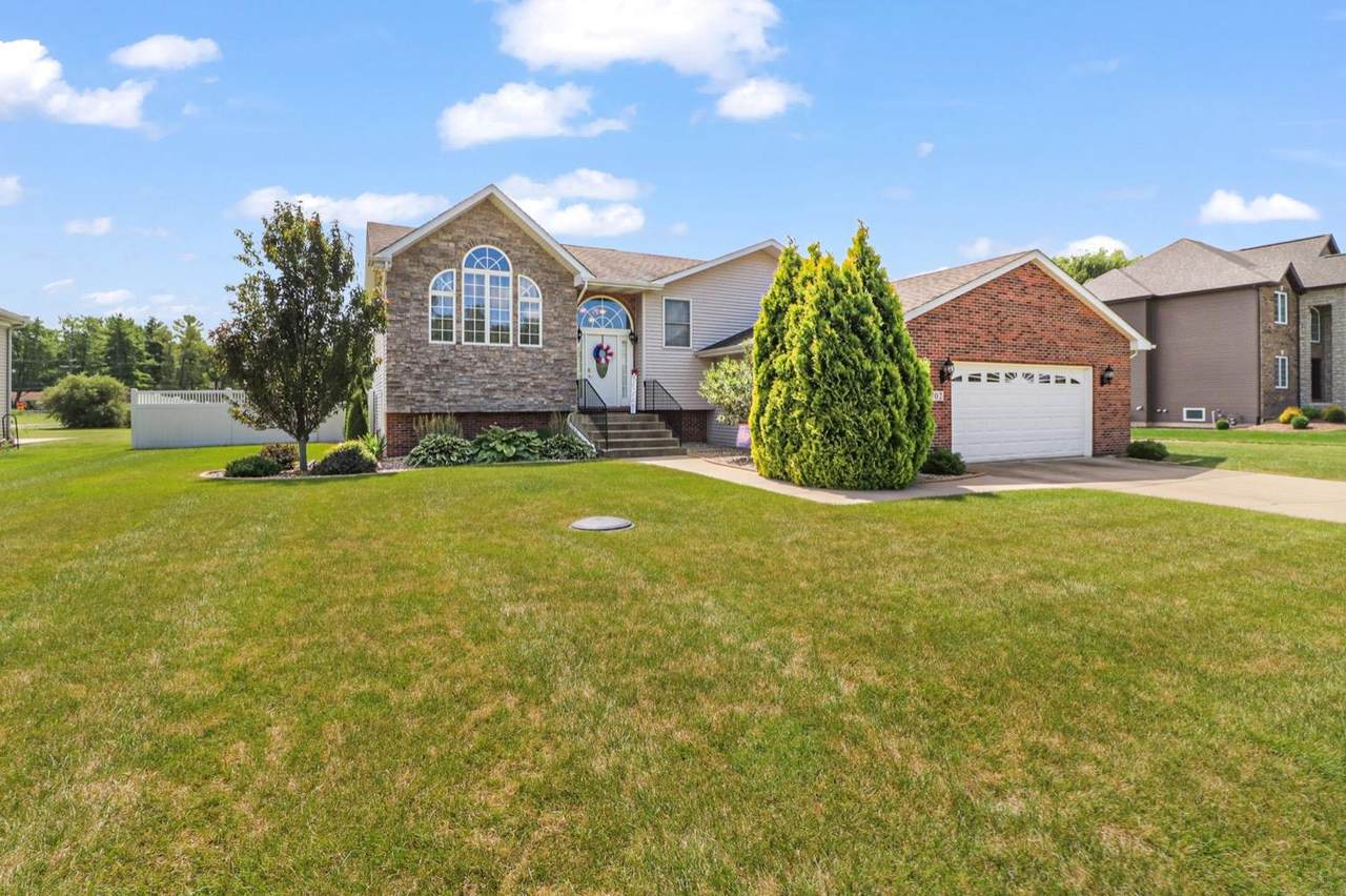 702 Pintail Lane - Photo 1