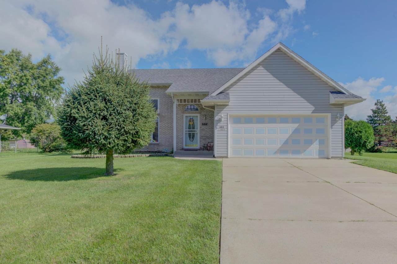 682 79th Avenue - Photo 1