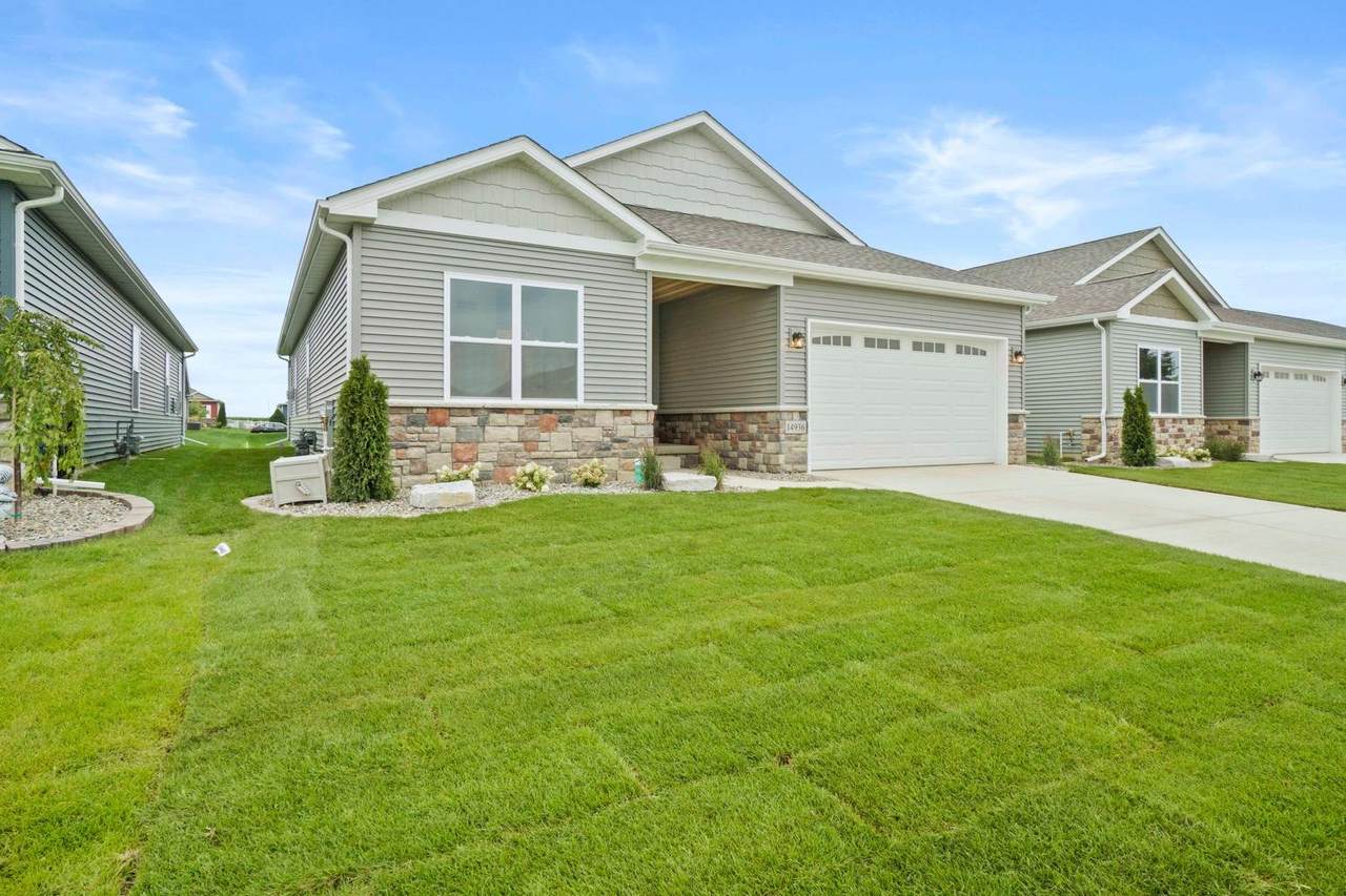 14936 Drummond Street - Photo 1