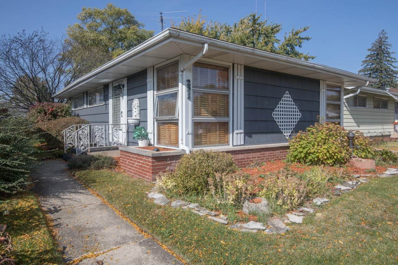 208 Virginia Street - Photo 1