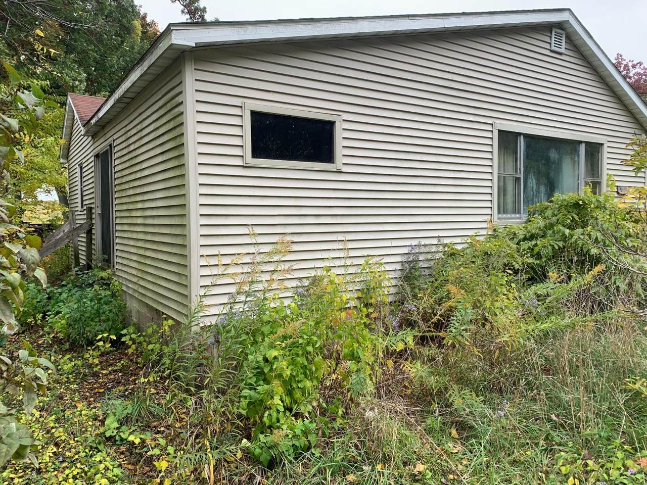 7304 127th Avenue - Photo 1