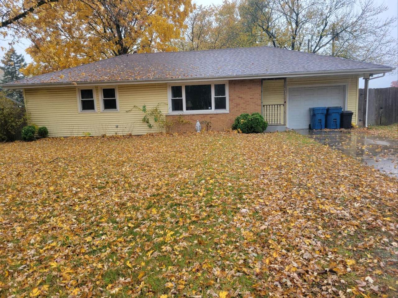 535 Nichols Street - Photo 1