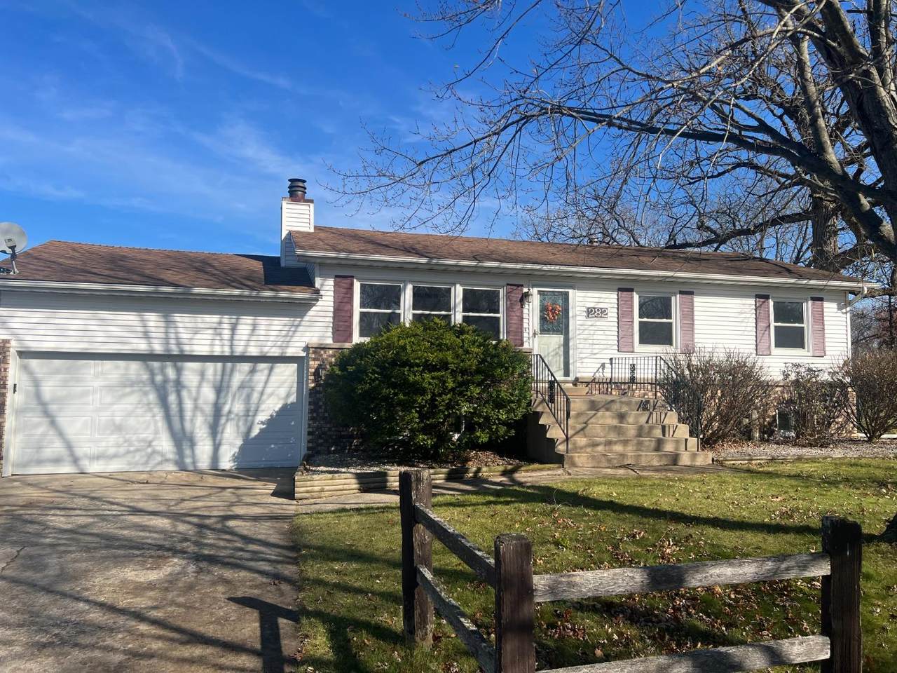 282 Lakeland Drive - Photo 1