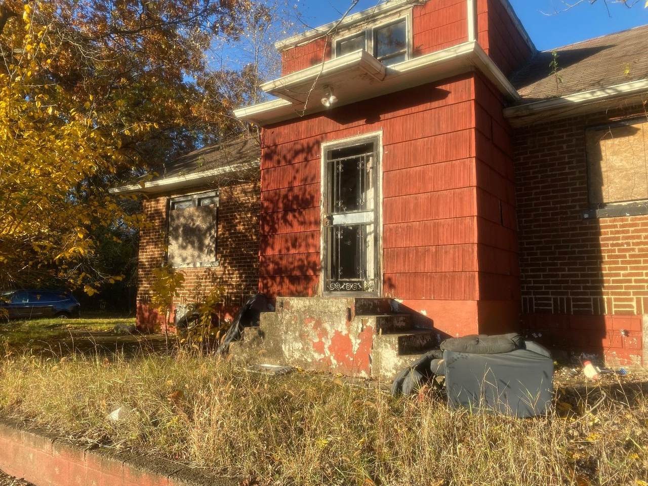 834 41st Avenue - Photo 1