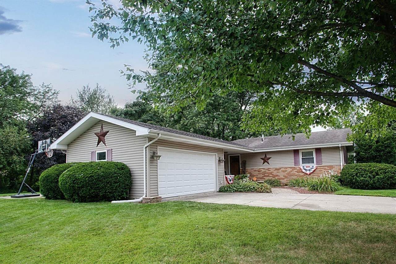 1258 Driftwood Drive - Photo 1