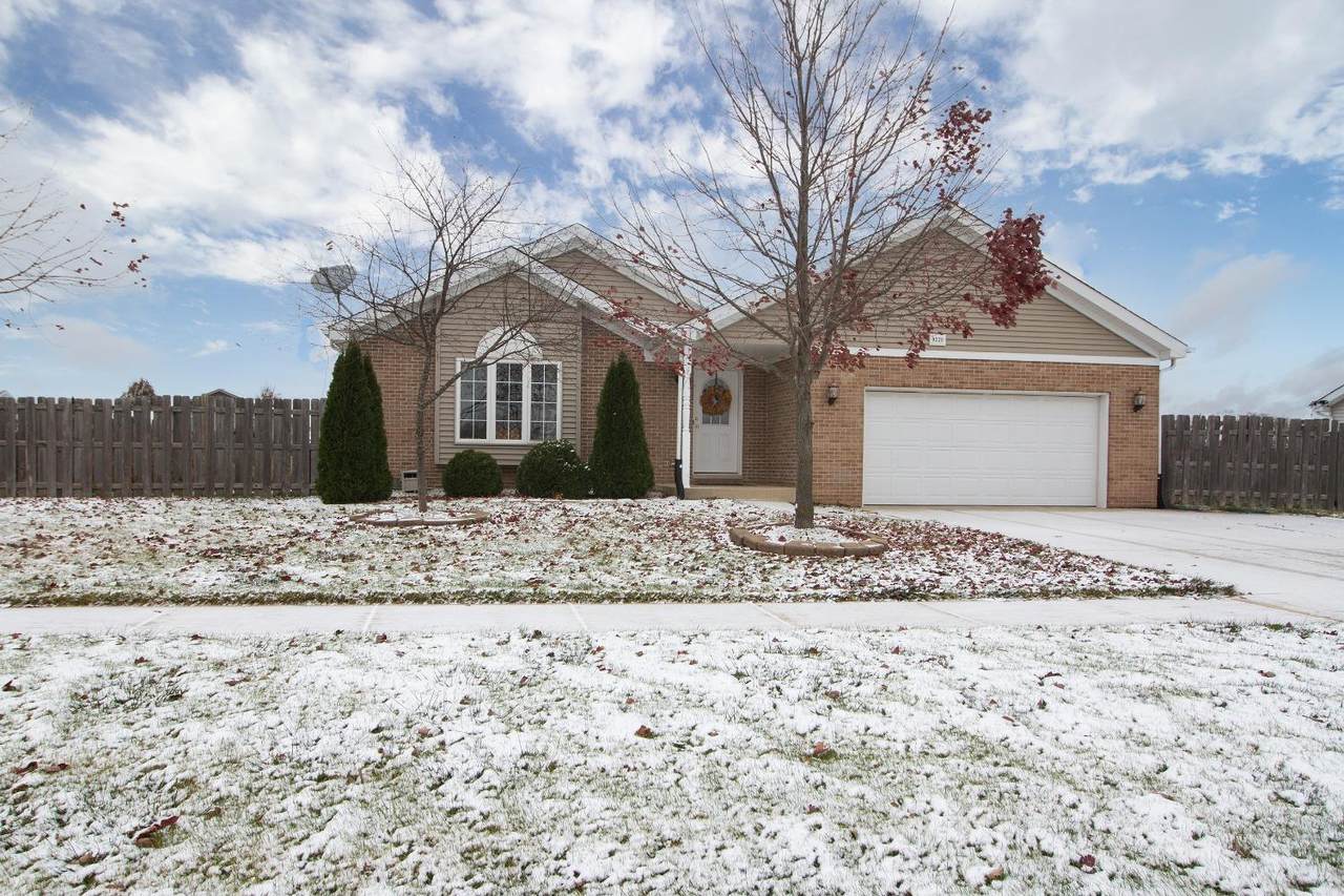 9320 137th Avenue - Photo 1