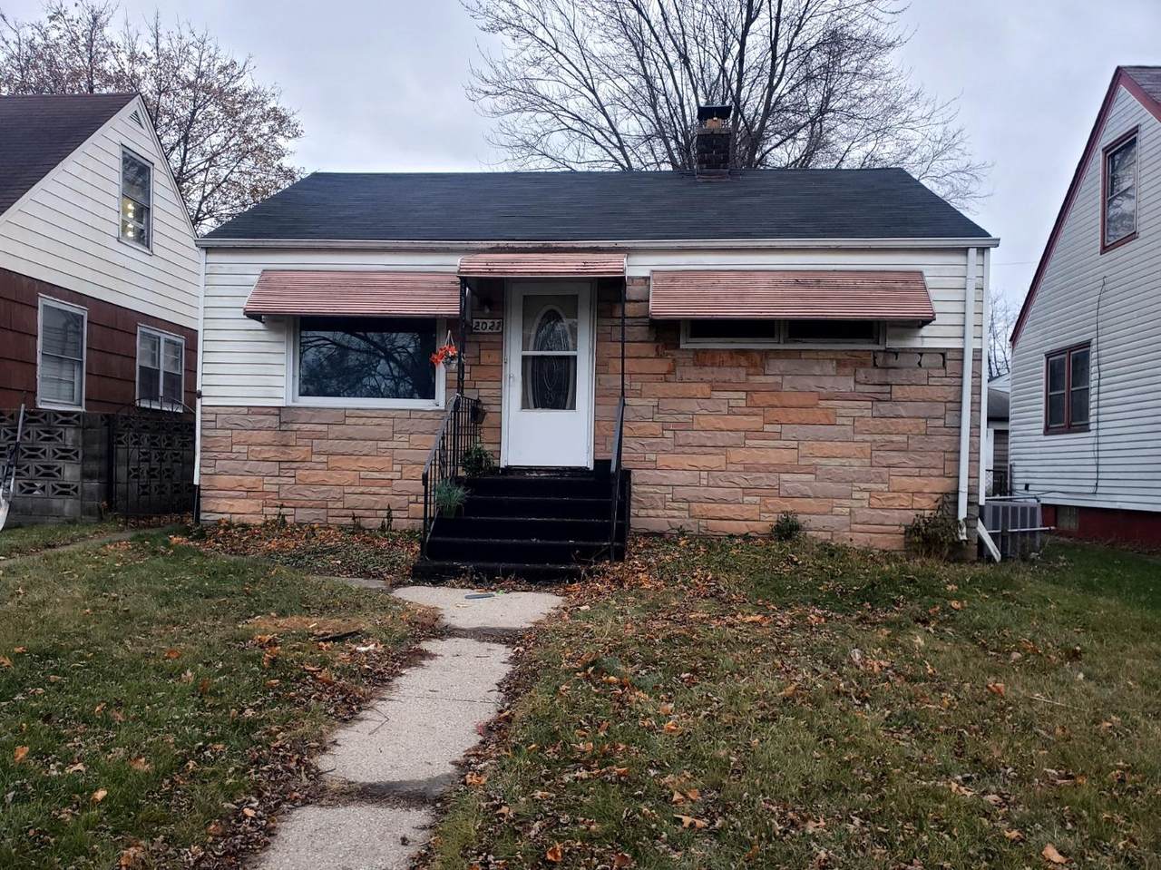 2027 19th Avenue - Photo 1
