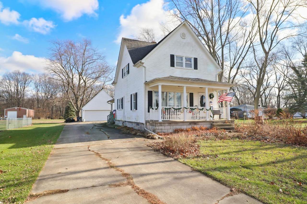 685 Lake Park Avenue - Photo 1