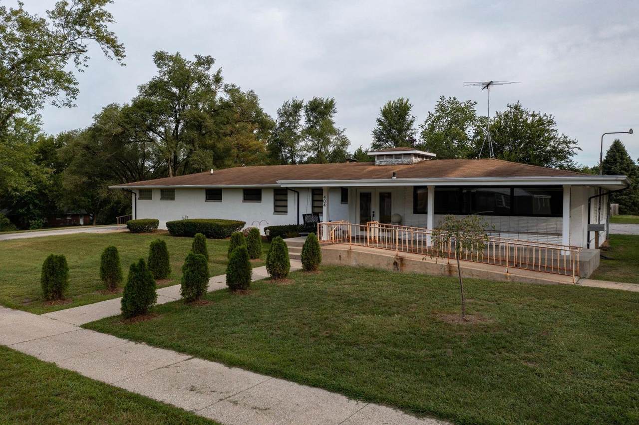 404 10th Street - Photo 1