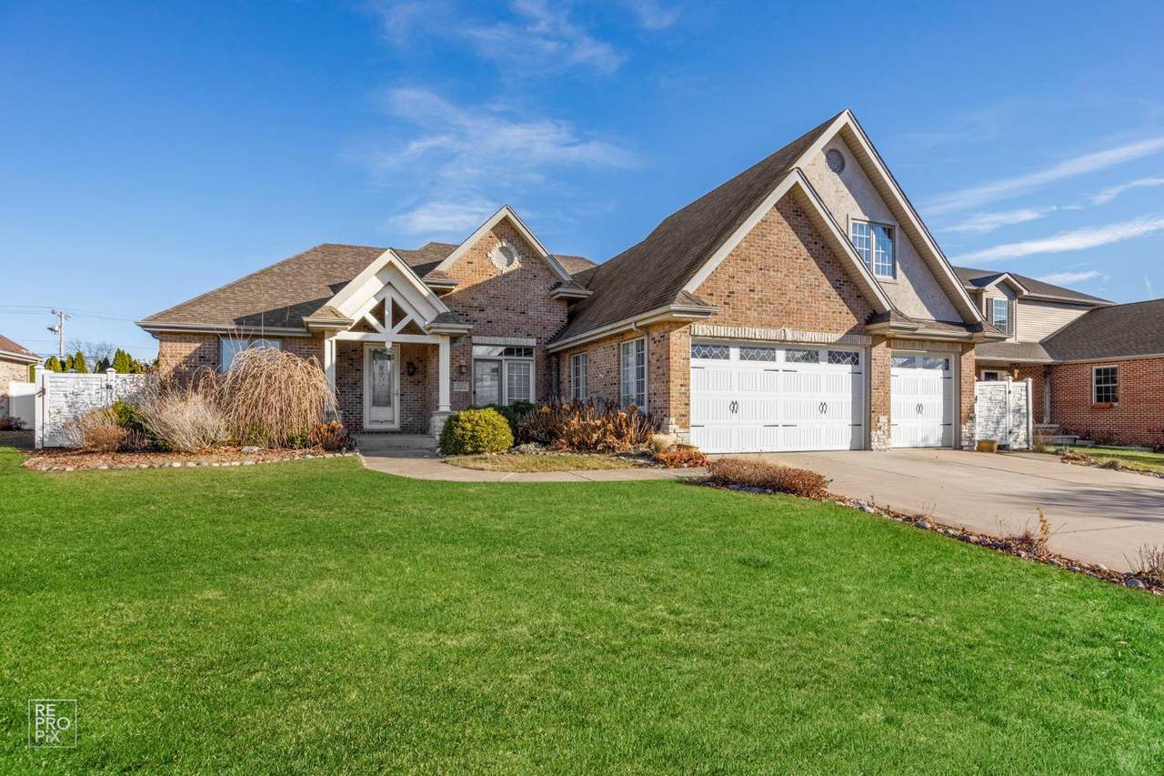 3411 Prairie Drive - Photo 1