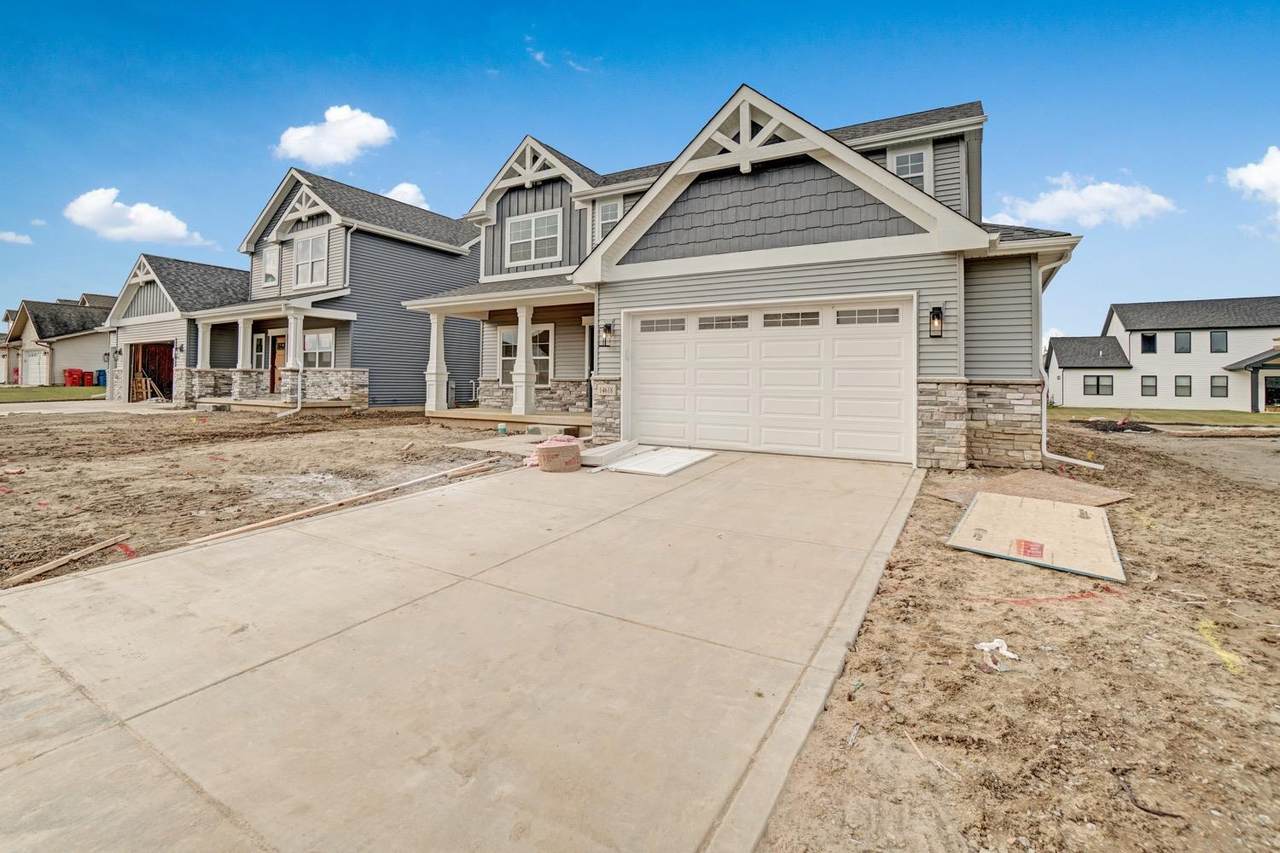 9865 Beacon Pointe Lane - Photo 1