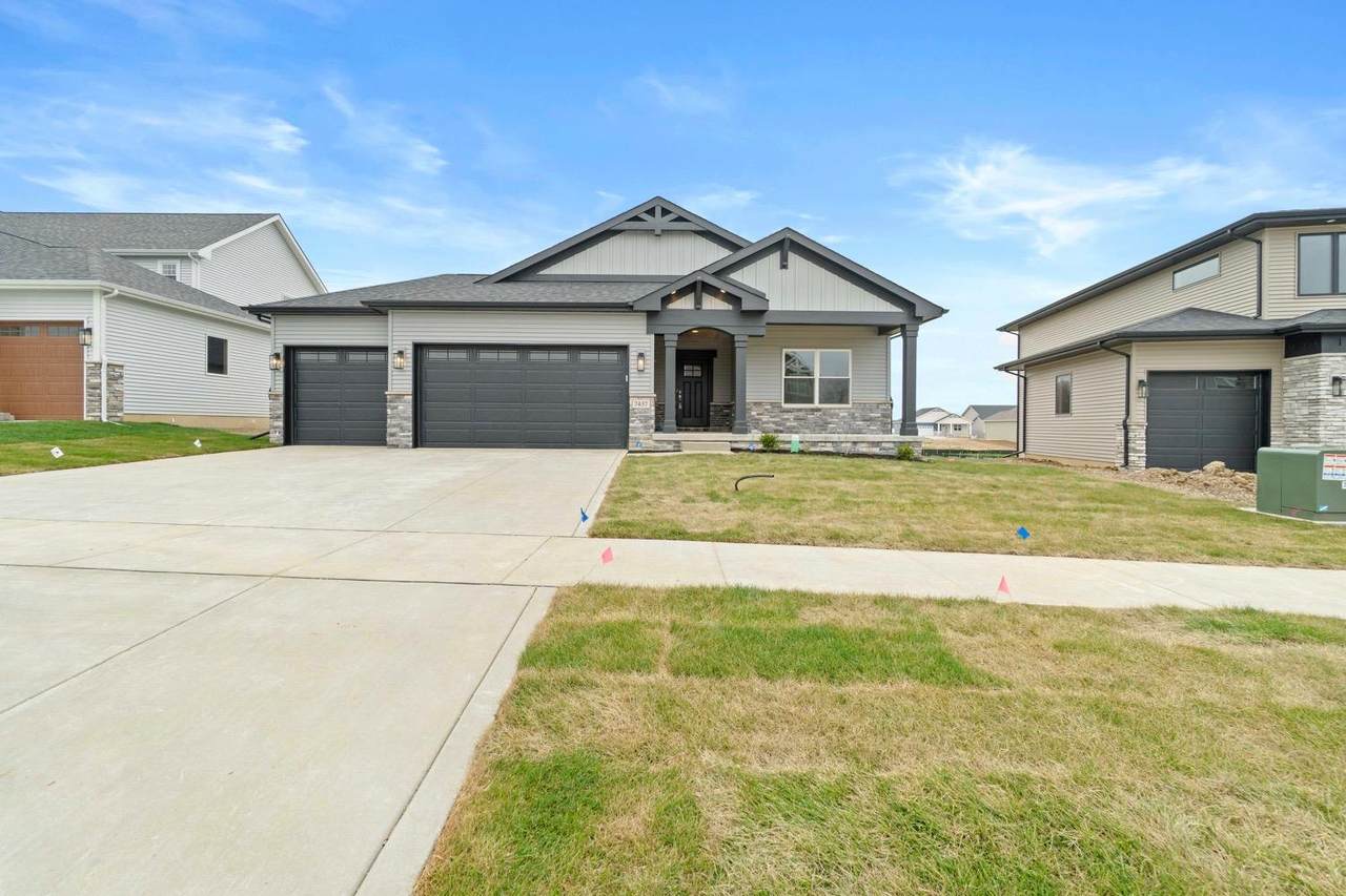 1757 Forest Ridge Drive - Photo 1