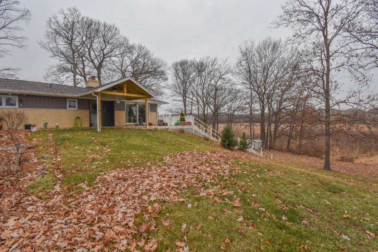 10100 93rd Avenue - Photo 1