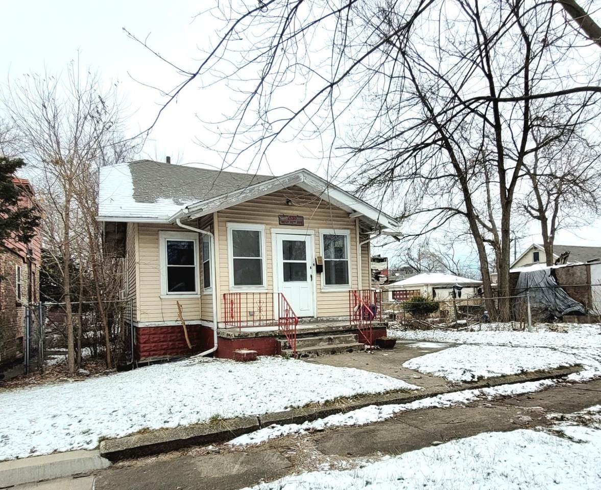 2530 12th Avenue - Photo 1