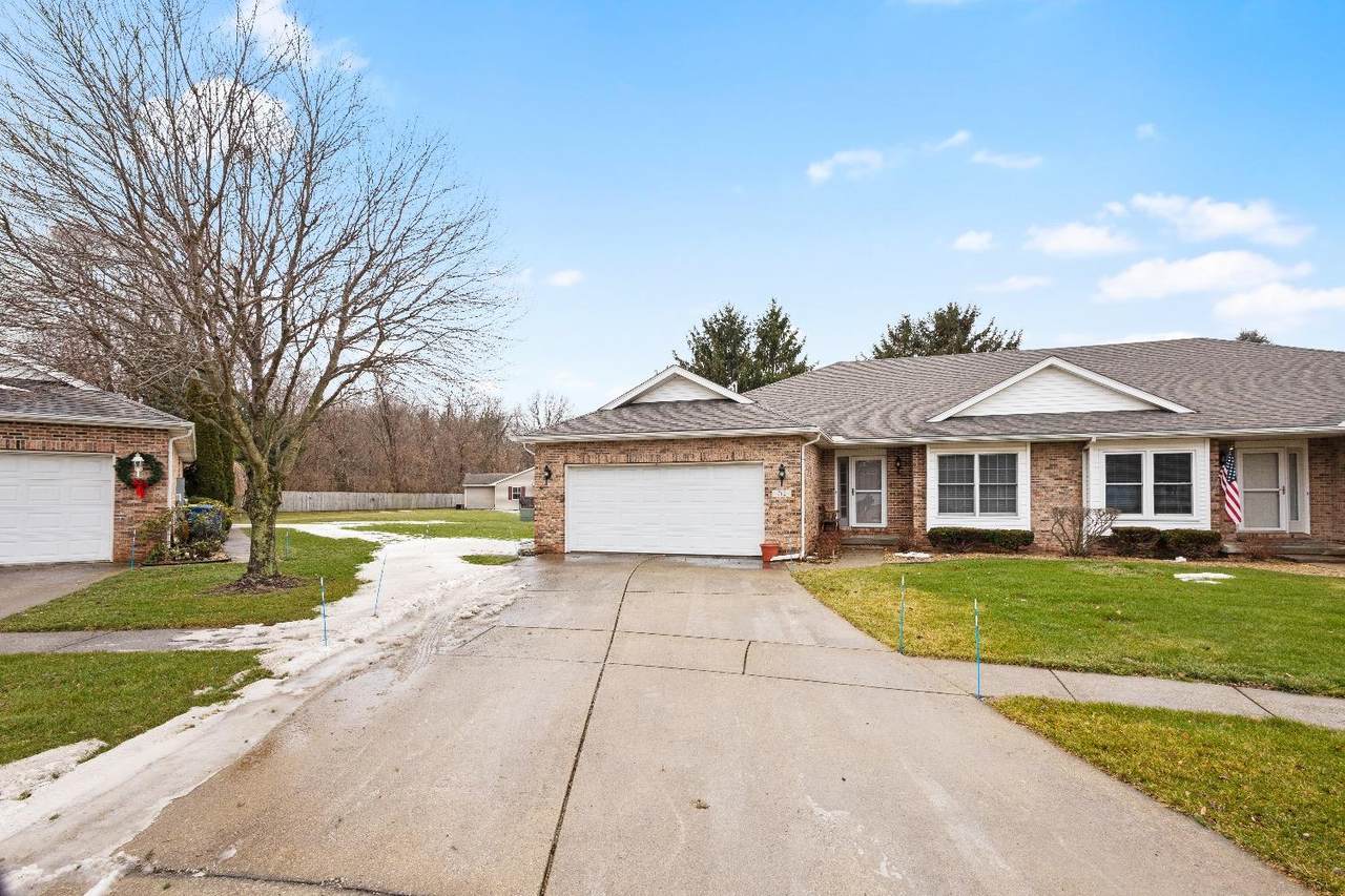 712 Dogwood Court - Photo 1