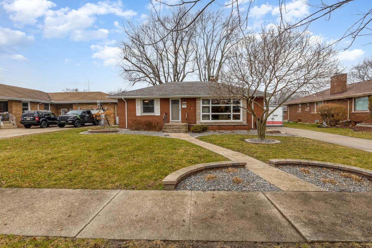 8410 Parrish Place - Photo 1